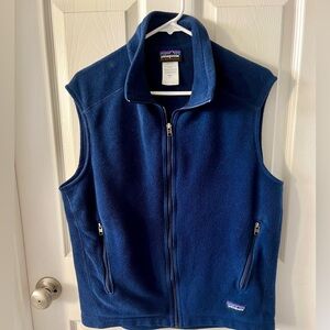 Patagonia mid-weight fleece vest- Medium
